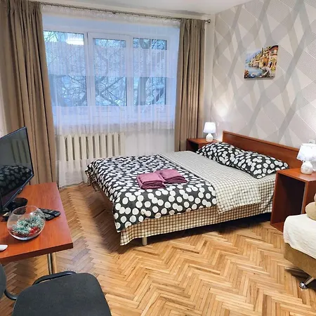 Bright And Cozy Apartments In The Center Vinnytsia Exterior photo